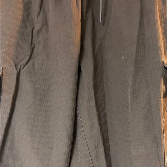 Adidas Men's Chocolate Cargo Pants - Picture 5 of 6